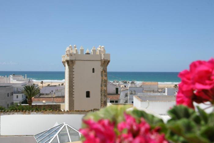 Hostal Torre De Guzman Conil De La Frontera Ruang foto