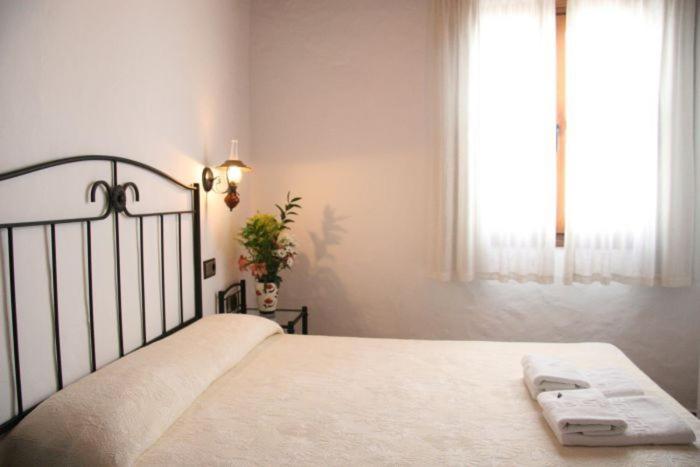 Hostal Torre De Guzman Conil De La Frontera Bagian luar foto
