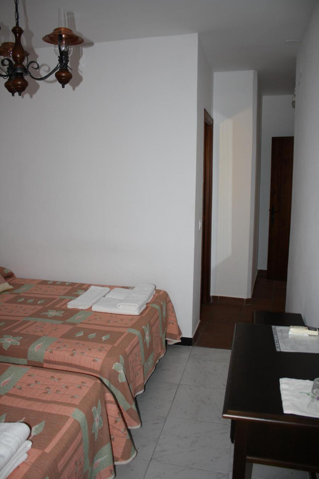 Hostal Torre De Guzman Conil De La Frontera Bagian luar foto